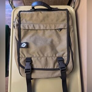 Eagle Creek Travel Gear Gorpcore Crossbody Messenger Backpack Bag Hiking Beige